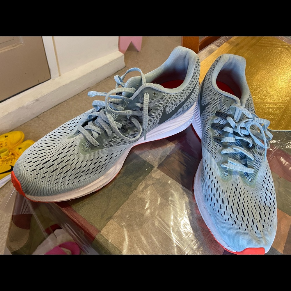 Nike mens sneakers